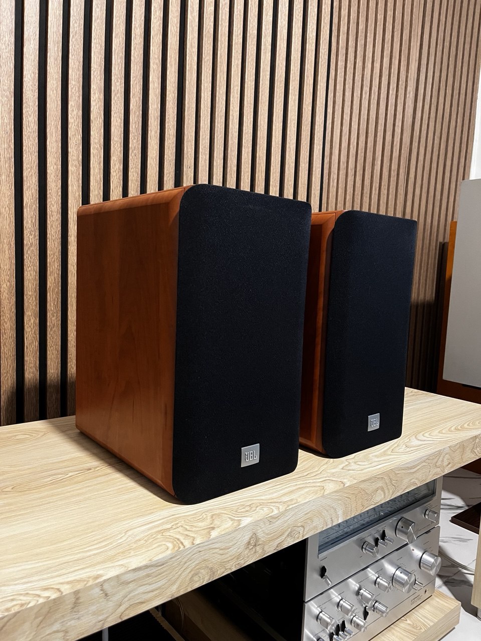 photo_5774037051174405865_y اسپیکر JBL L830 studio monitor - تصویر 1